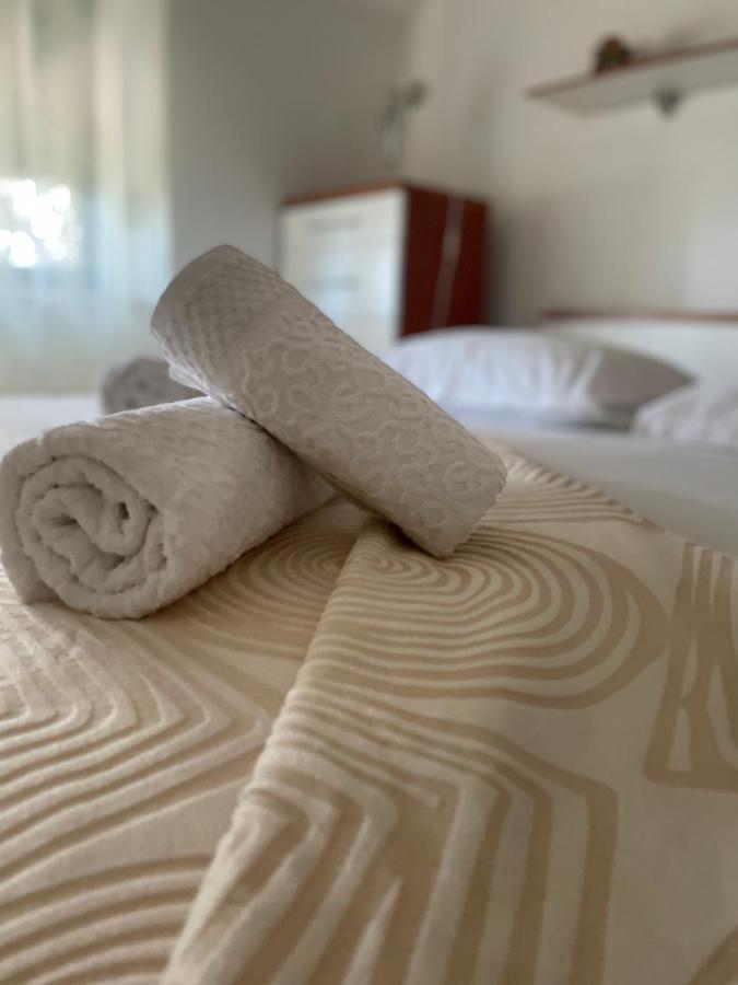 Vacation House Marin With Jacuzzi - Bol, Brac Bagian luar foto